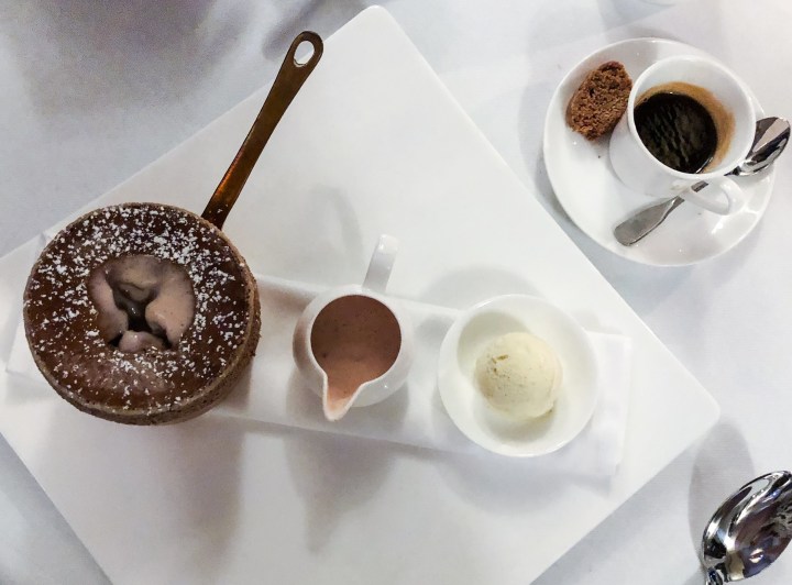 02710674-A9A8-44E5-89BE-3E41B4055E75